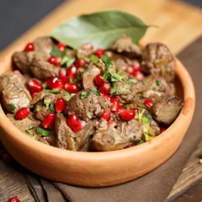 Chicken_liver_with_pomegranate_seeds